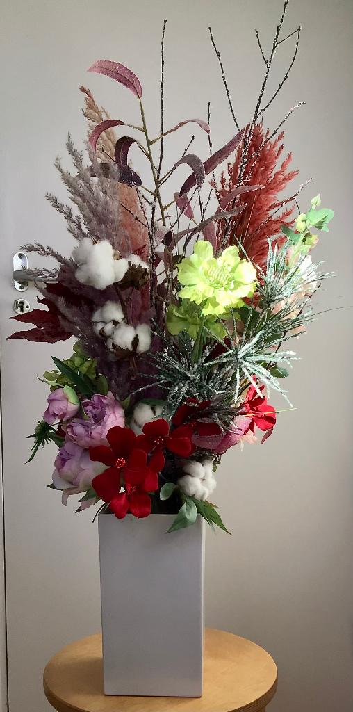 Kunstbloemenboeket  (evt. met vaas), Ophalen, Zo goed als nieuw, Binnen