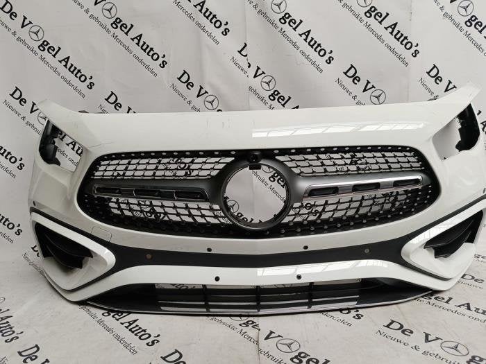 Voorbumper van een Mercedes GLA (9149), Gebruikt, -, Ophalen of Verzenden, Bumper