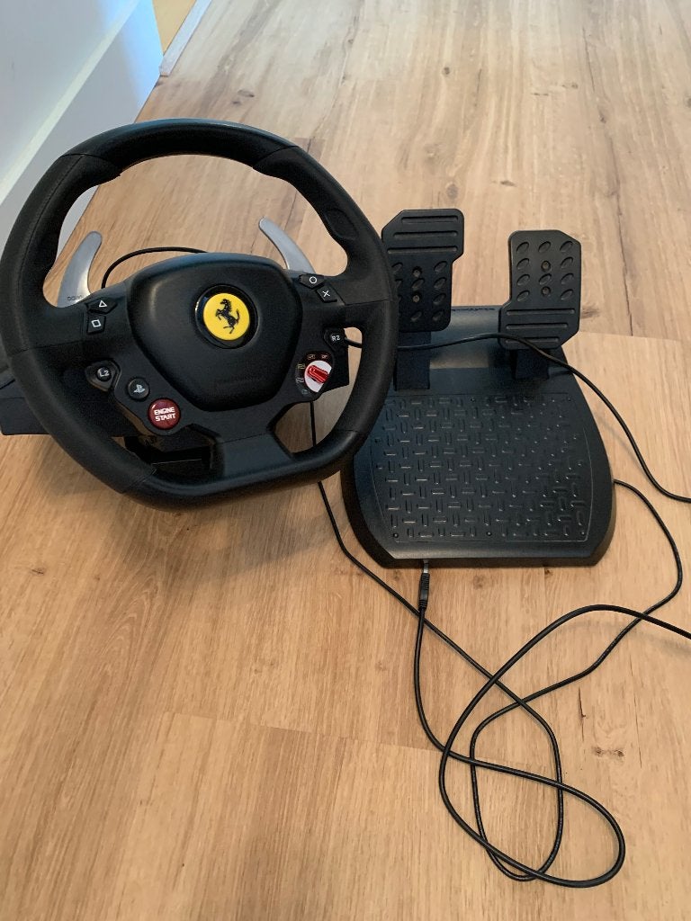 Thrustmaster stuur en pedalen, Ophalen, Racestuur, Zo goed als nieuw, Thrustmaster