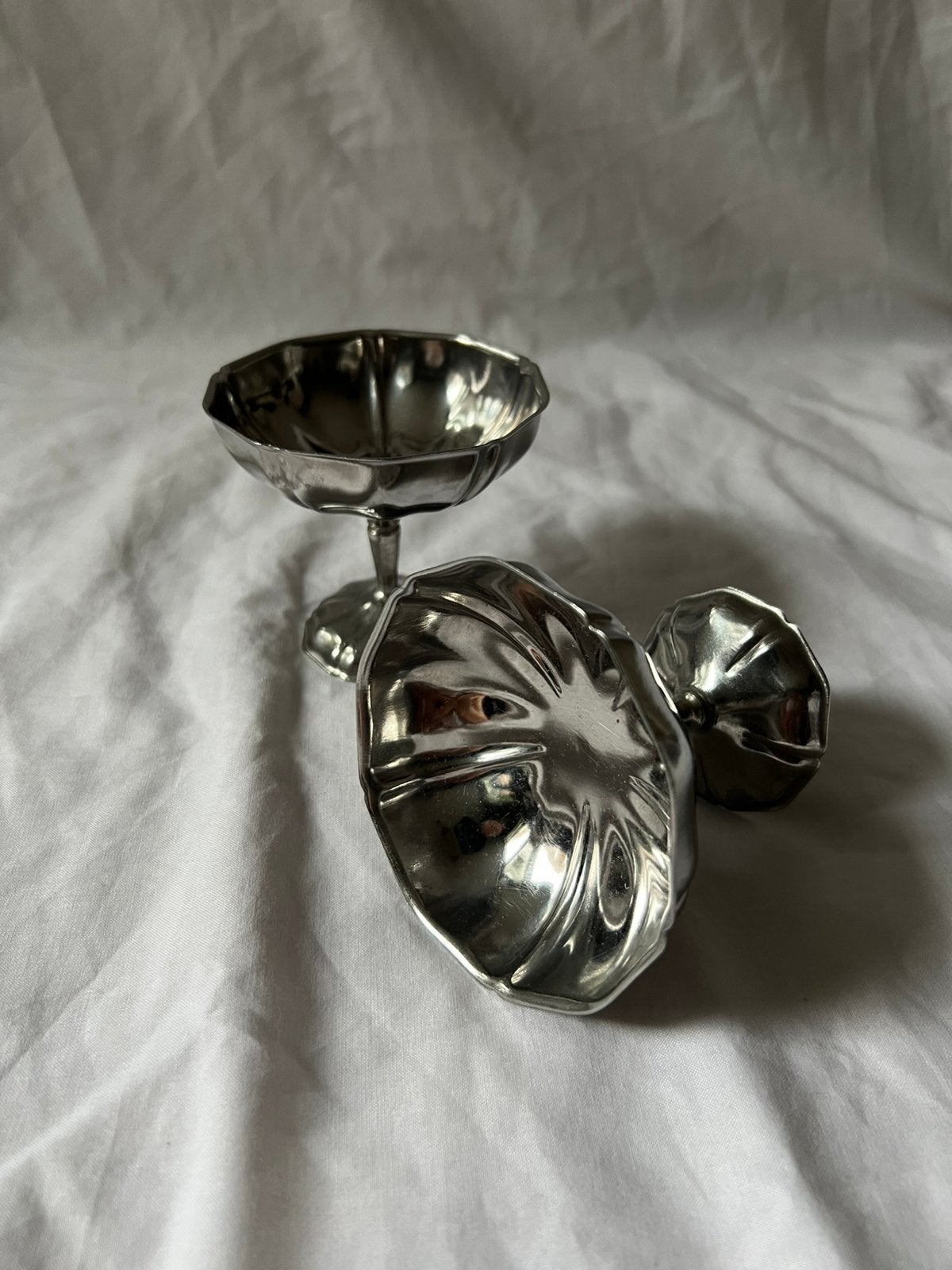 Vintage Franse RVS tulpvormige ijscoupes Jean Couzon | inox, Huis en Inrichting, Keuken | Servies, Ophalen, Metaal, Vintage, Kom(men)