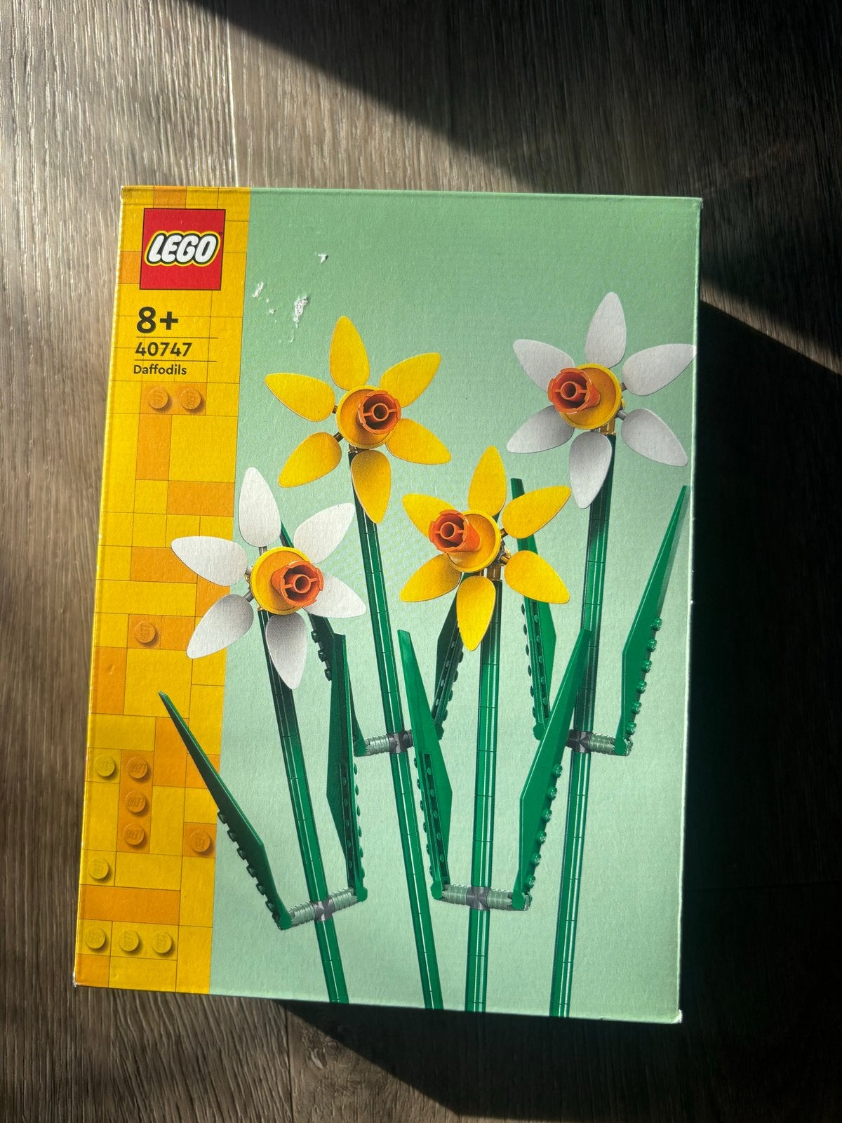 Nieuwe LEGO 40747 Daffodils - Bouw je eigen bloemen, Ophalen of Verzenden, Nieuw, Overige merken