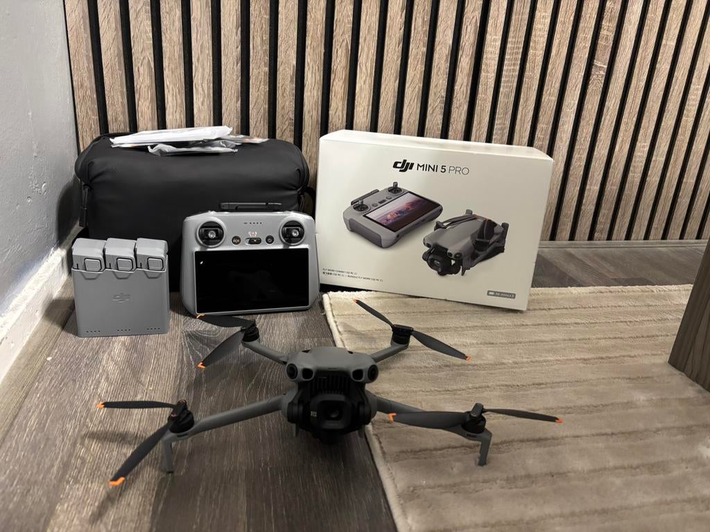 Dji mini 5 pro flye more combo, Audio, Tv en Foto, Drones, Ophalen of Verzenden, Zo goed als nieuw
