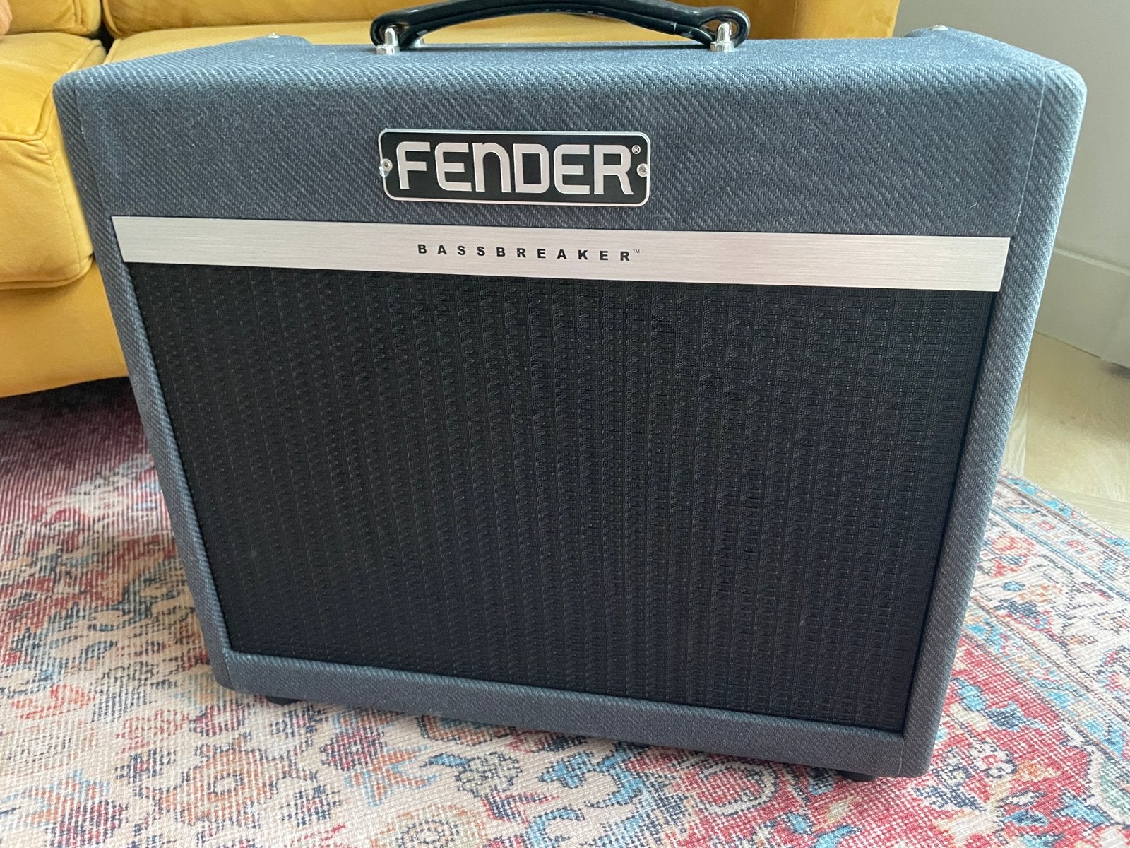Fender Bassbreaker 15 (als nieuw!), Ophalen, Zo goed als nieuw, Minder dan 50 watt
