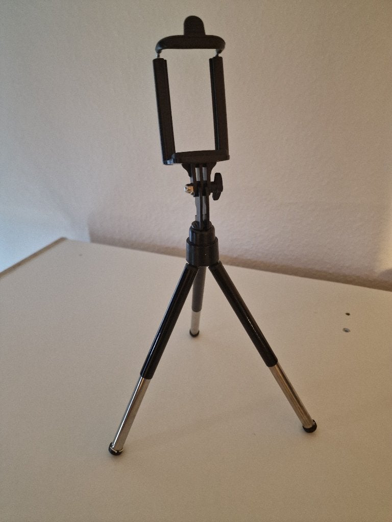 Grundig Inklapbare Selfie Stick (Smartphone Statief), Overige merken, 125 cm of minder, Zo goed als nieuw, Inklapbaar