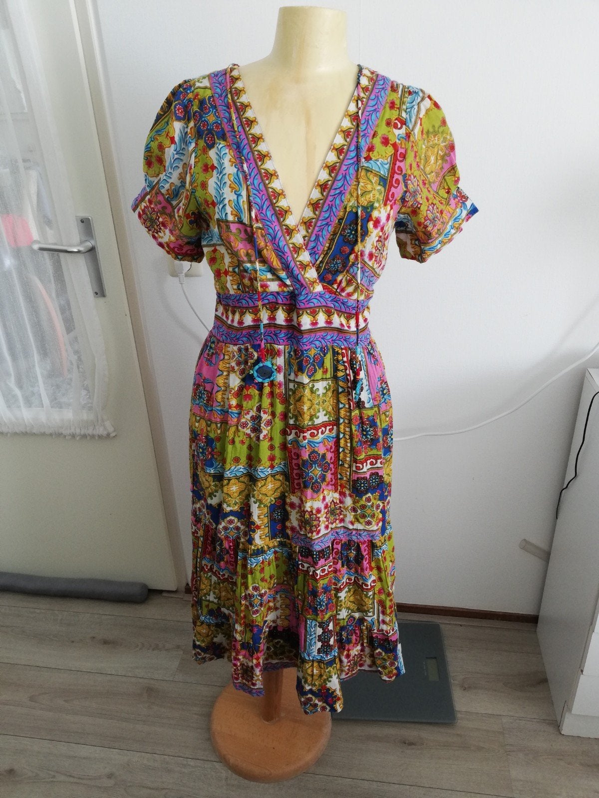 PRACHTIGE  kleurijke jurk mt 38 cotton, Verzenden, Nieuw, Maat 38/40 (M), Onder de knie