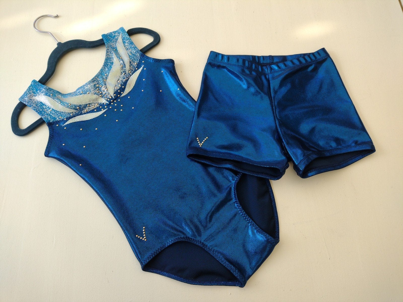 turnpakje met broekje Nieuw mt 110/116 handwerk, Sport en Fitness, Turnen, Blauw, Nieuw, Ophalen of Verzenden, Kleiner dan kindermaat 122