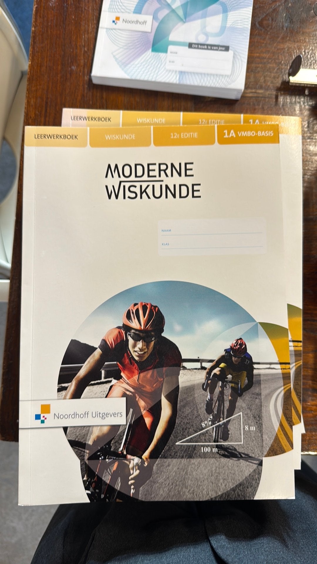 Moderne Wiskunde 1A VMBO-Basis Leerwerkboek 12e editie, Boeken, Ophalen of Verzenden, Gelezen, VMBO, Wiskunde A