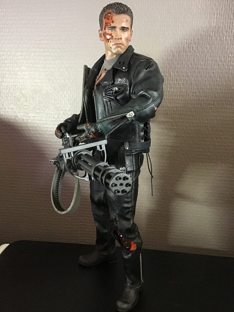 Terminator T-800 met minigun 1/6 zonder doos present toys, Ophalen of Verzenden, Zo goed als nieuw, Actiefiguur of Pop