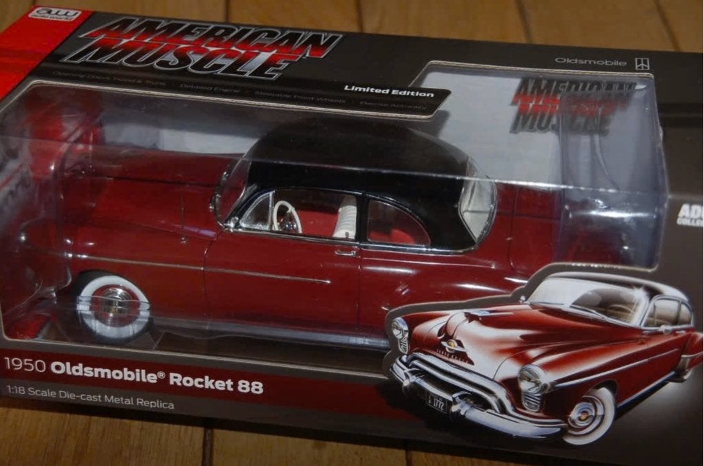 1:18 OLDSMOBILE ROCKET 88 Autoworld in box WRH, Verzenden, Zo goed als nieuw, Auto, Overige merken