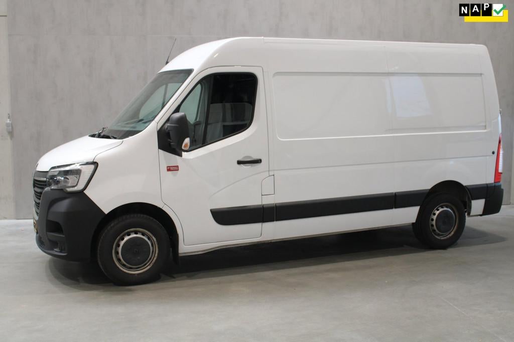 Renault Master T35 2.3 dCi 135 L2H2 Comfort Camera/Navi Zeer, Auto's, Bestelauto's, Voorwielaandrijving, Gebruikt, Euro 6, 4 cilinders