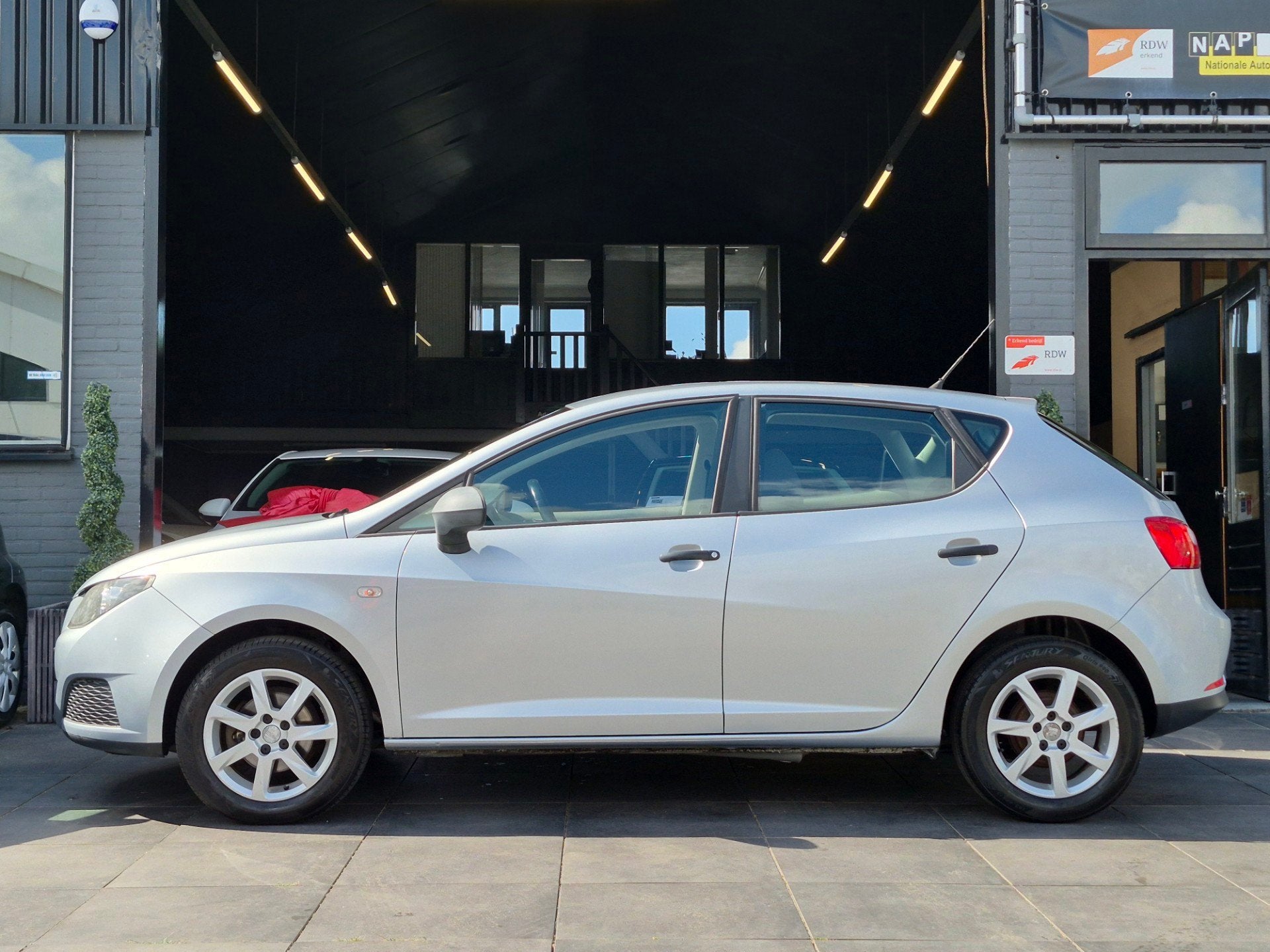 Seat Ibiza 1.4 Reference|2e eig|NAP|Carplay|Airco|El.Ramen, Voorwielaandrijving, Huisgarantie, 4 cilinders, Met garantie (alle)