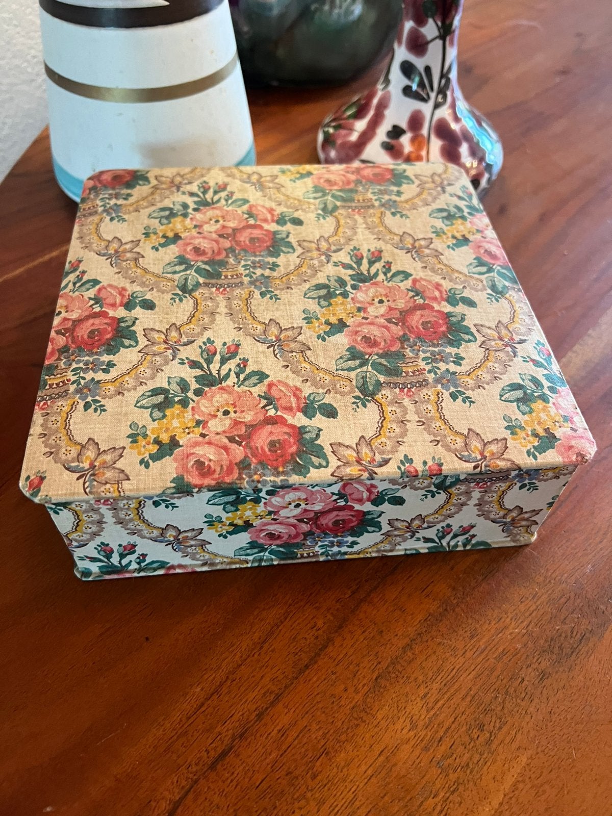Brocante Franse stoffen boudoir sieradendoos juwelendoosje, Ophalen of Verzenden