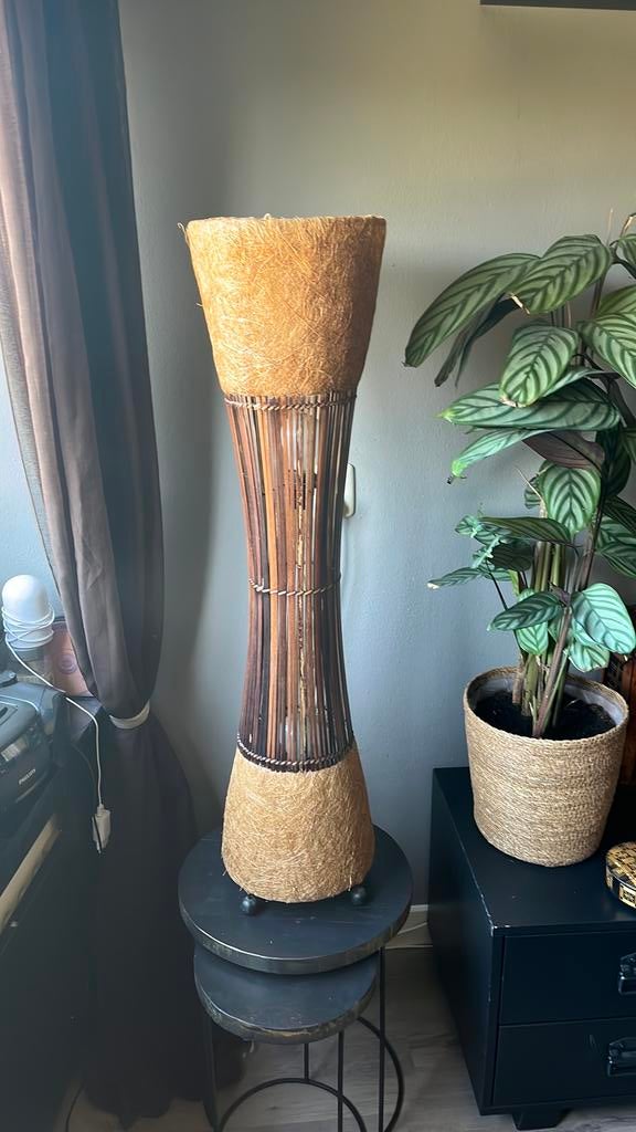 Staande lamp, Huis en Inrichting, Lampen | Vloerlampen, Ophalen of Verzenden, Zo goed als nieuw, Overige materialen, Minder dan 100 cm