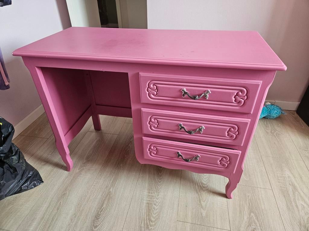 Brocante roze bureau met verf, Ophalen, Met lades, Gebruikt, Hout