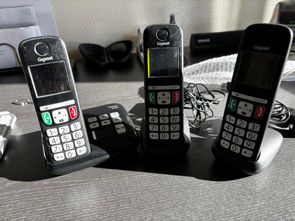 Gigaset 3 toestellen, Telecommunicatie, Vaste telefoons | Handsets en Draadloos, Zo goed als nieuw, Ophalen of Verzenden