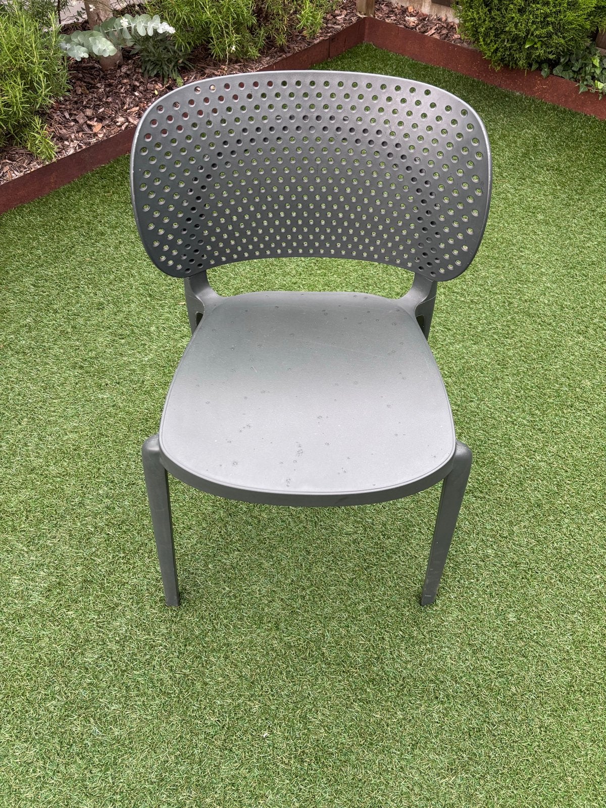 4 groene kunststof tuinstoelen, overbodig, Ophalen, Gebruikt, Kunststof