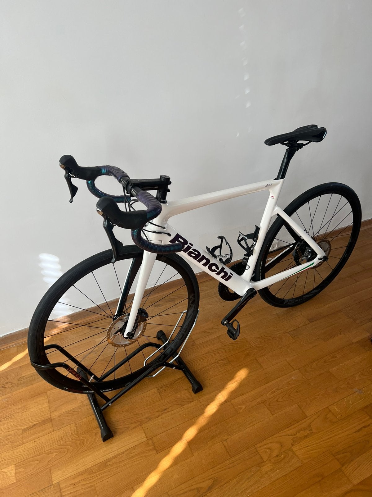 Bianchi Aria Disc Giro Limited Edition (2020) maat 55, 28 inch, Carbon, 10 tot 15 versnellingen, Heren