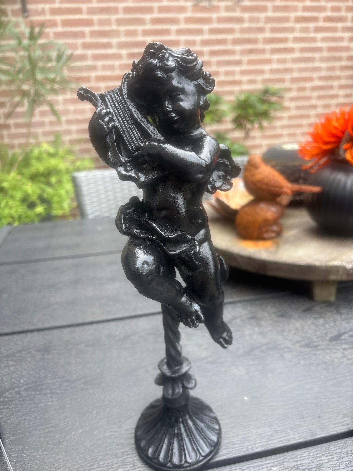 Zwarte Cherubijn met Lier - Decoratief Beeldje 30cm, Antiek en Kunst, Ophalen of Verzenden