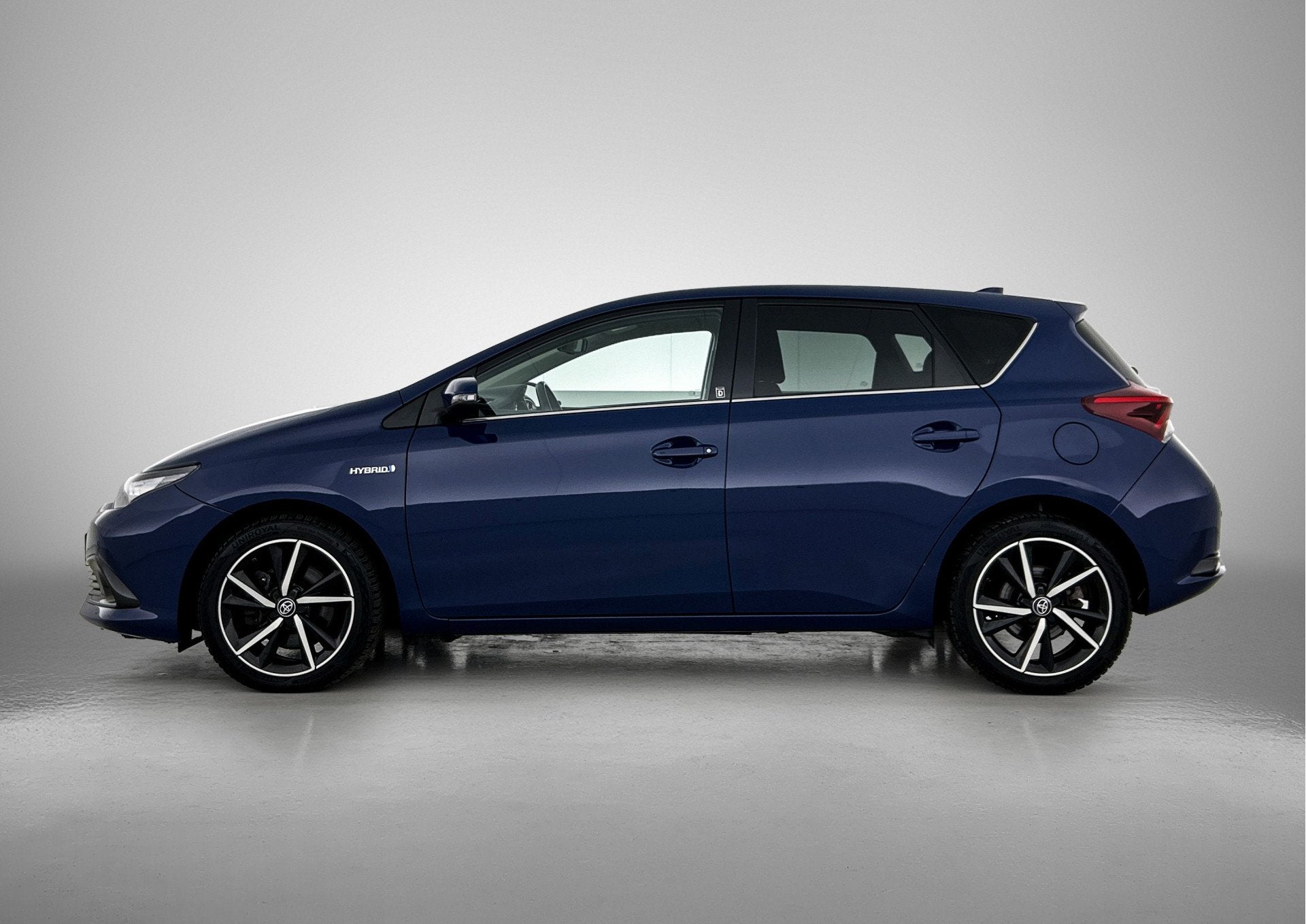 Toyota Auris 1.8 Hybrid Dynamic | Parkeersensoren voor+achte, 12 maanden, Gebruikt, Blauw, Bedrijf