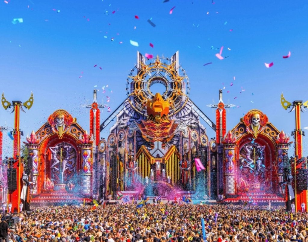 2 plaatsen Defqon festival 1 voor 4 dagen + kamperen, Twee personen, Meerdaags