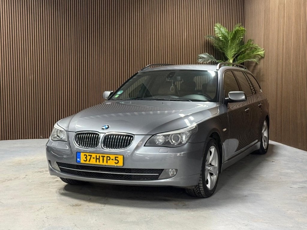 BMW 5 Serie Touring 523i Bns Edition II achter luchtvering k, Auto's, BMW, Achterwielaandrijving, Automatische klimaatregeling