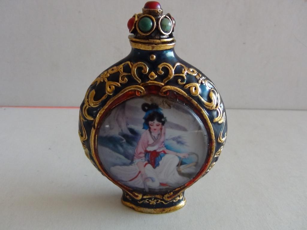 Chinese parfumflesje handbeschilderd 2 zijden L3e, Antiek en Kunst, Antiek | Glas en Kristal, Verzenden