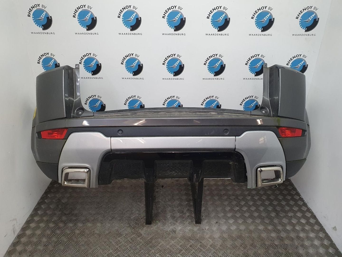 LANDROVER RANGE ROVER EVOQUE L538  BUMPER ACHTER 2018, Auto-onderdelen, Gebruikt, Ophalen of Verzenden, Stiba lid, Achter