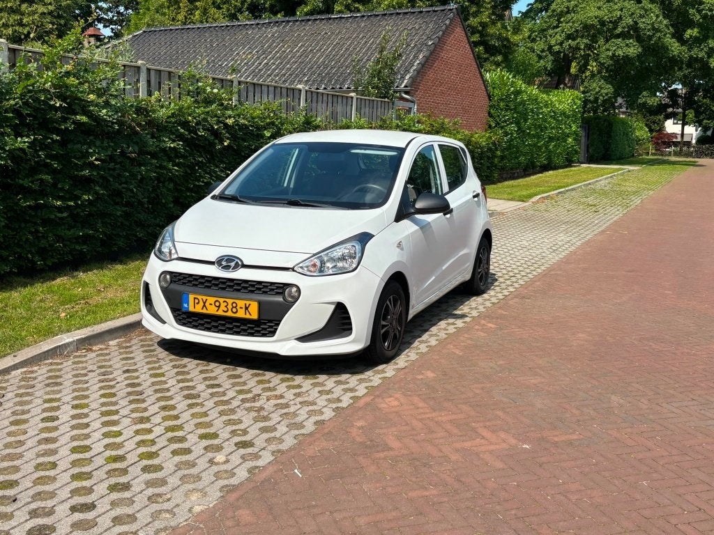 Hyundai i10 1.0i 66pk 2018 Wit, 5 deurs, handgeschakeld, Auto's, Hyundai, Voorwielaandrijving, 4 stoelen, Wit, Origineel Nederlands