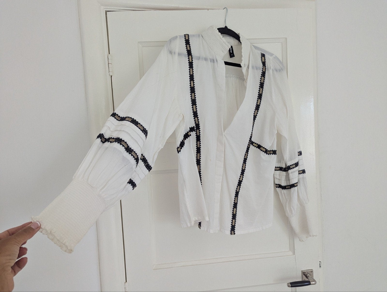 Eksept Witte Blouse met Zwarte Bies - Maat M, Maat 38/40 (M), Wit, Ophalen of Verzenden, Zo goed als nieuw