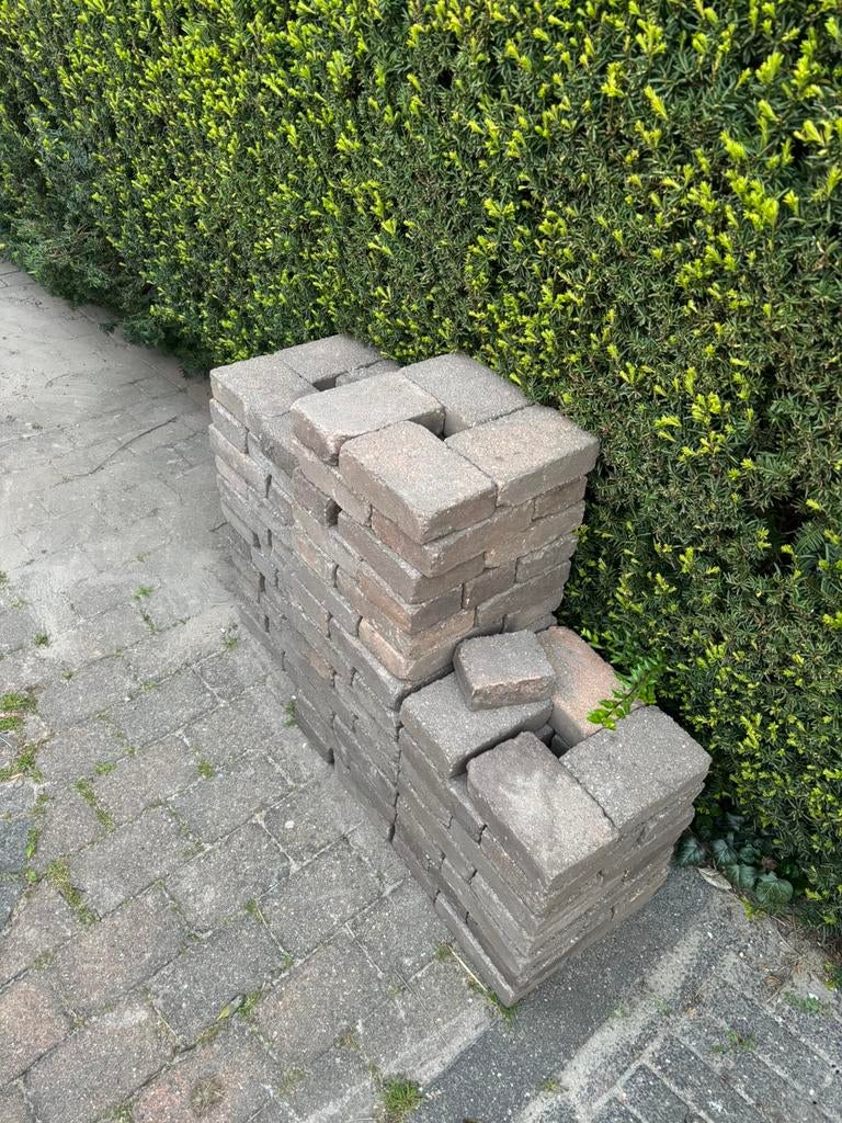 Trommelsteen 21x14cm 124stuks - GRATIS, Tuin en Terras, Tegels en Klinkers, Ophalen, Gebruikt, Beton, Klinkers