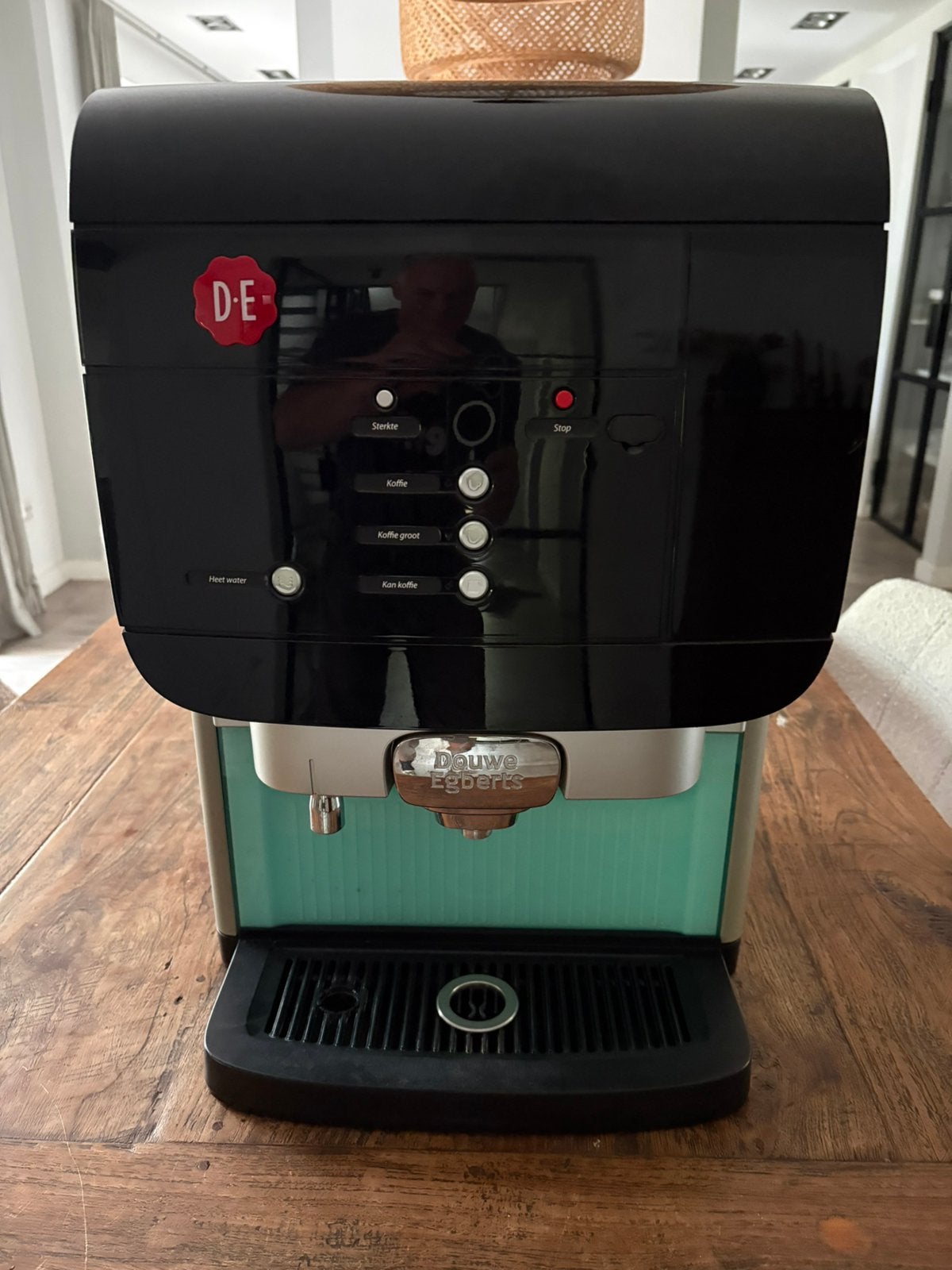 Cafitesse Excellence Compact Black, 10 kopjes of meer, Ophalen, Zo goed als nieuw, Koffiemachine