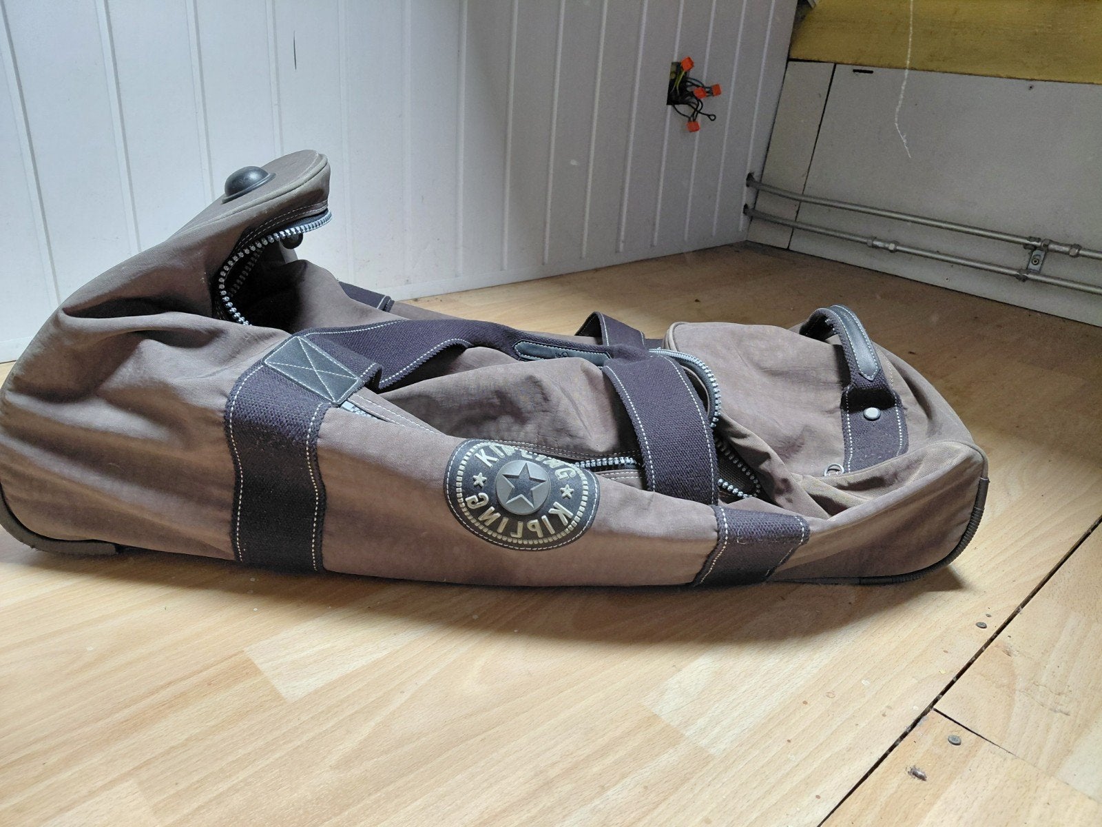 Kipling reistas met wieltjes - Bruin, Ophalen, Gebruikt, Bruin, Minder dan 35 cm