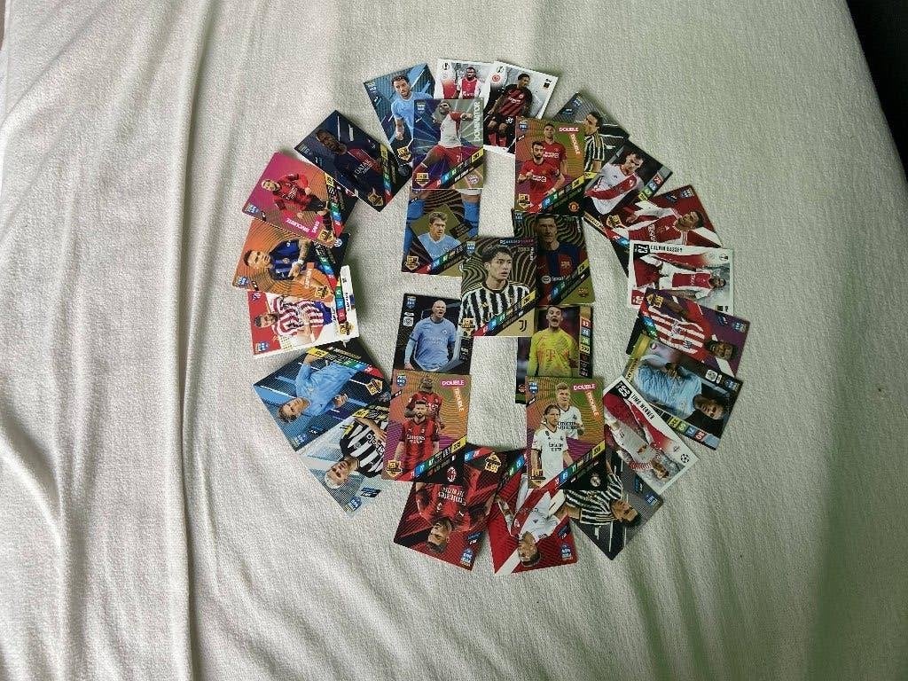 fifa  kaartjes, Ophalen of Verzenden, Zo goed als nieuw, Meerdere plaatjes