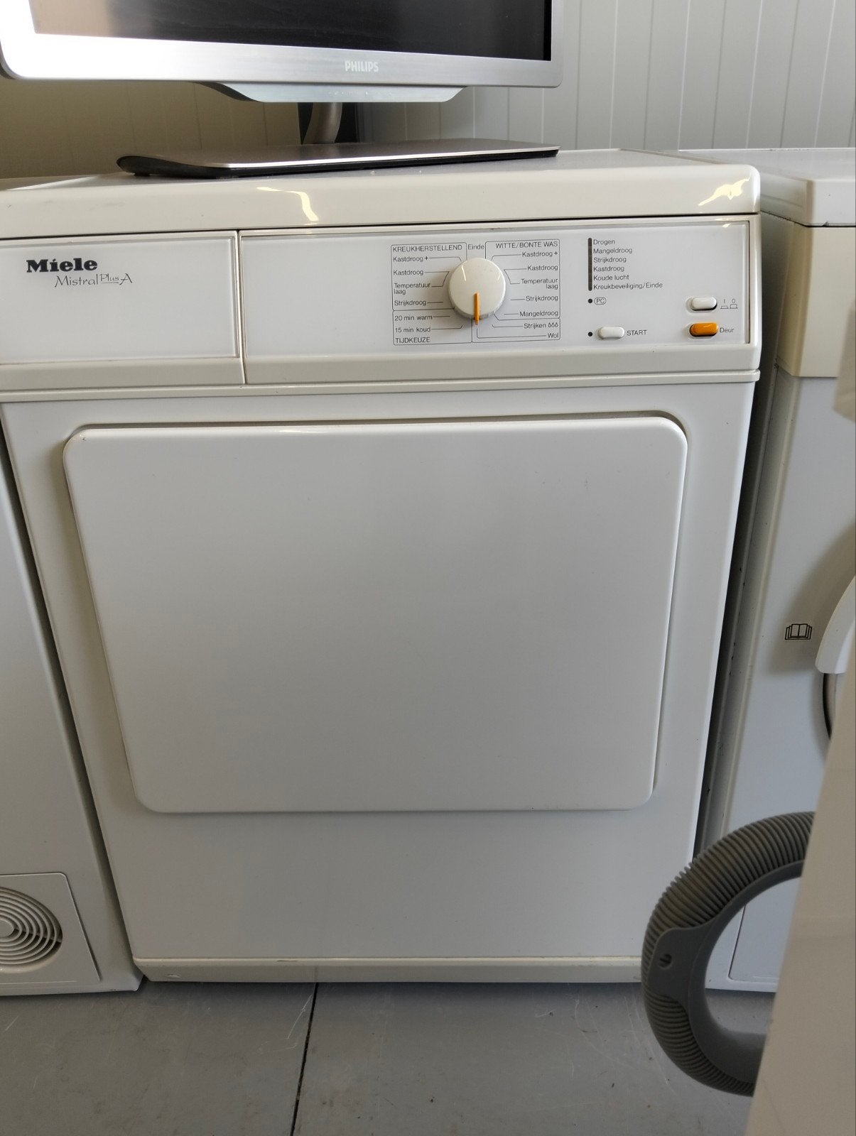 Miele T223 Mistral Plus A Wasdroger - Goede Staat, Witgoed en Apparatuur, Gebruikt, Info@miele.com, 4 tot 6 kg, Carl-Miele-Straße 29, 33332 Gütersloh, Duitsland