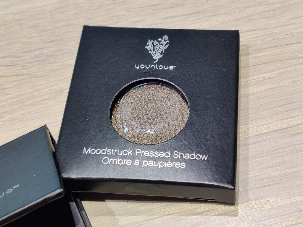 YOUNIQUE OOGSCHADUW EN HOUDER NIEUW, Ogen, Bruin, Verzenden, Nieuw