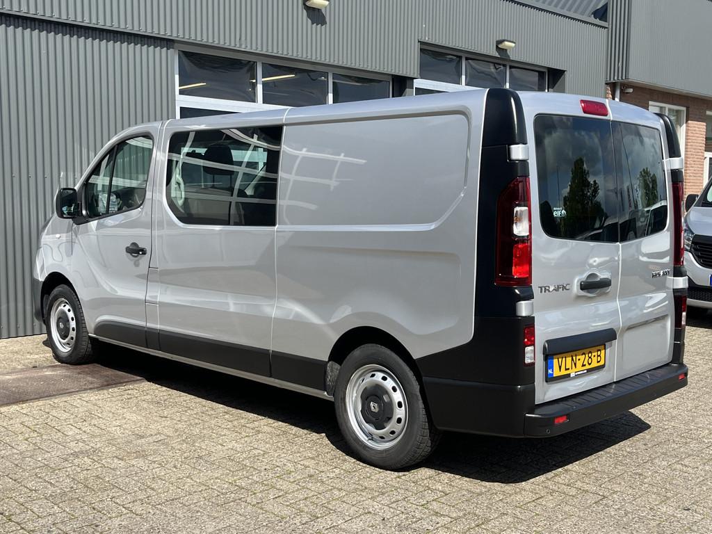 Renault Trafic 1.6 dCi T29 L2H1 DC Marge Btw / Bpm vrij Airc, Auto's, Bestelauto's, Voorwielaandrijving, Gebruikt, 4 cilinders