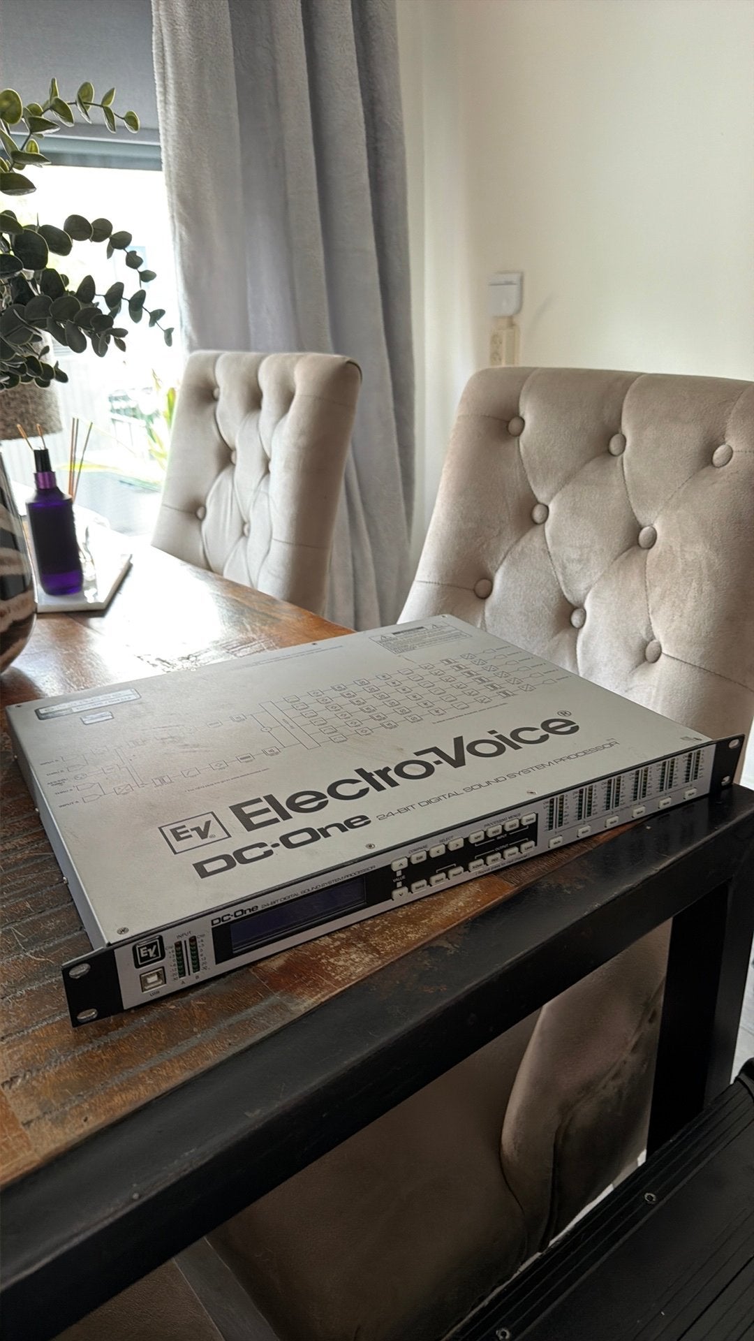 Electro-Voice DC-One Digital Speaker Processor / DSP 19”, Ophalen, Zo goed als nieuw