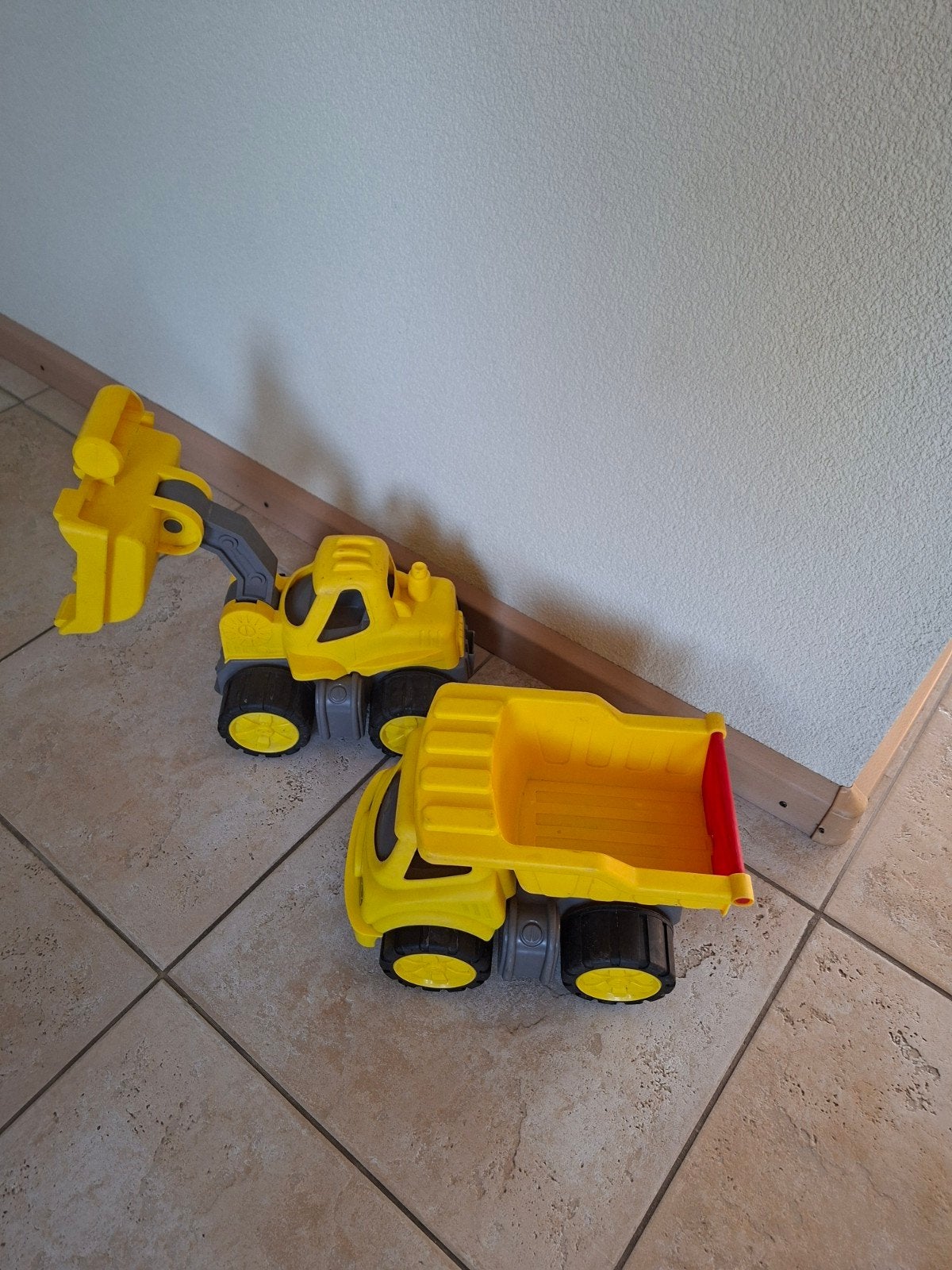 vrachtauto en laadschop evt voor de zandbak, Ophalen