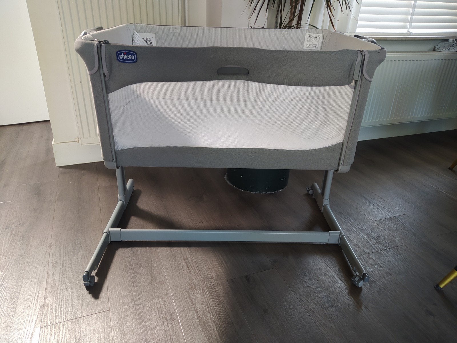 Chicco Next2Me Magic Baby Bed, Kinderen en Baby's, Ophalen, Zo goed als nieuw, Minder dan 140 cm, Minder dan 70 cm