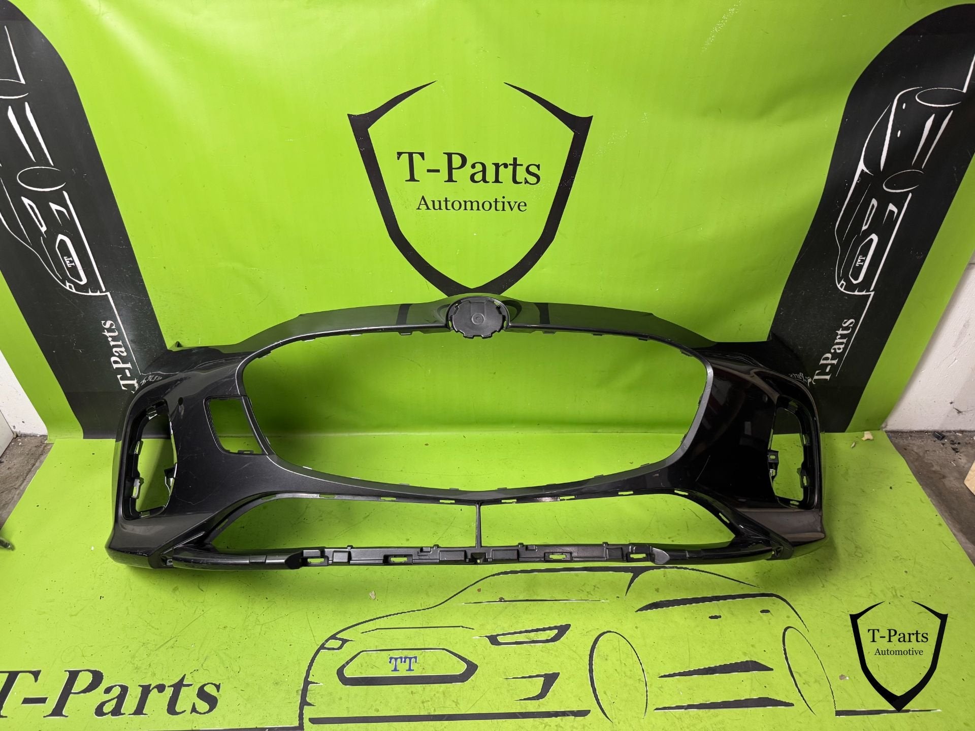 mazda 2 voorbumper bumper 1M0250020, Gebruikt, Shinchi, Fuchu-Cho 3-1
730-8670  Hiroshima, Mazda Motor Corporation, Info@mazda.co.jp