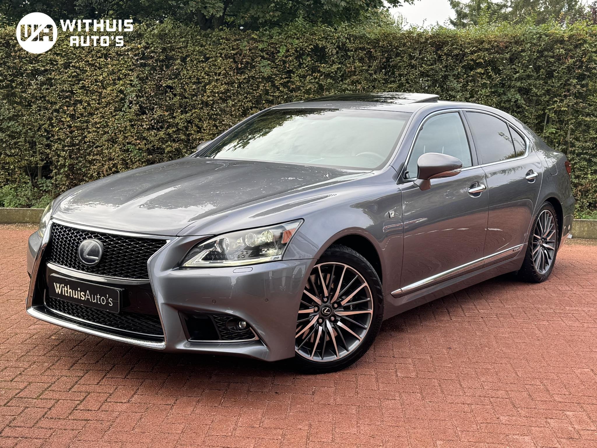 Lexus LS 600h F Sport *Dealer Onderhouden *Nieuwe HHC, Auto's, Automaat, Stof, Gebruikt, Verwarmde buitenspiegels