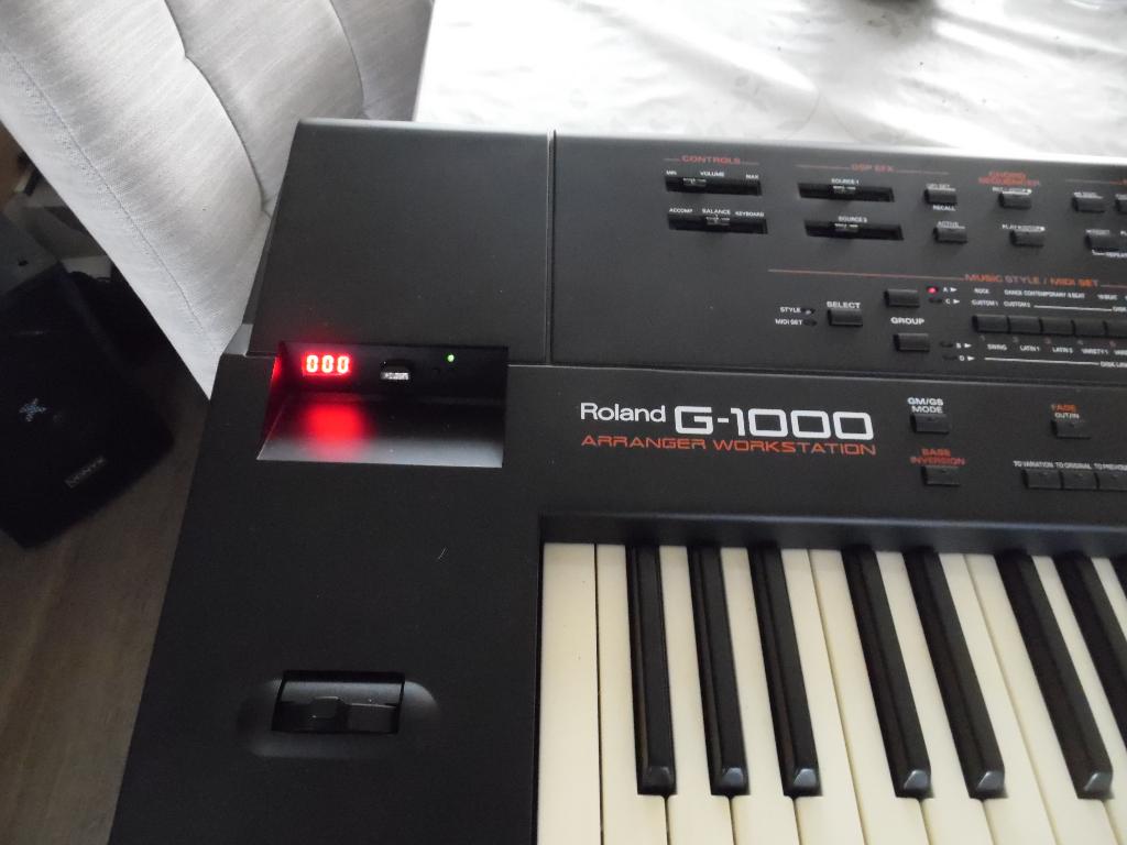 Keyboard, Muziek en Instrumenten, Keyboards, 61 toetsen, Roland, Ophalen of Verzenden, Zo goed als nieuw