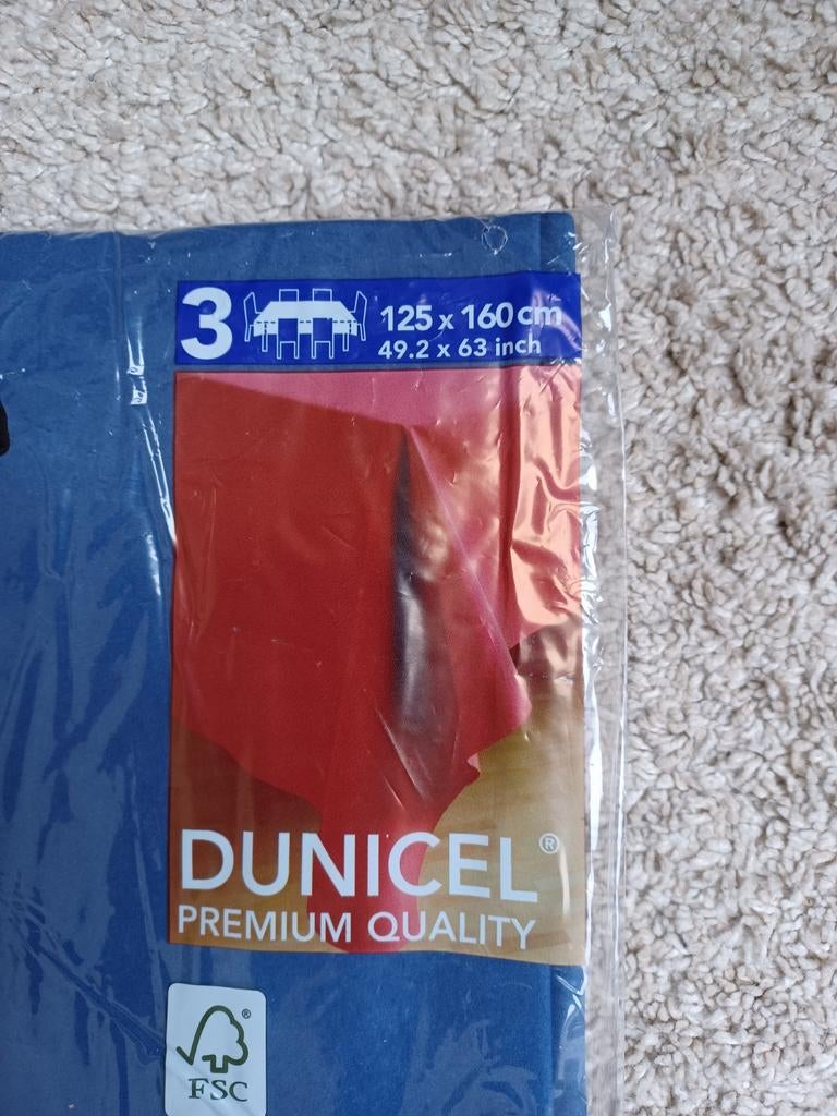 Dunicel tafelkleed 125 x 160 cm 2 stuks, Ophalen of Verzenden, Nieuw, Rechthoek, Binnen