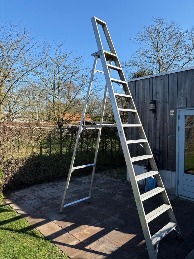 Dirks Trap - 12 treden, Doe-het-zelf en Verbouw, Ladders en Trappen, Ophalen, Gebruikt, Trap, 2 tot 4 meter
