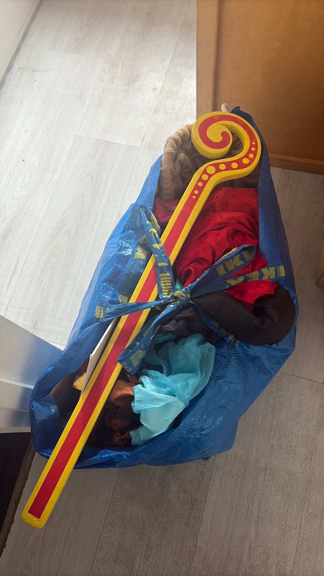 Tas met sinterklaas spullen, Ophalen, Zo goed als nieuw