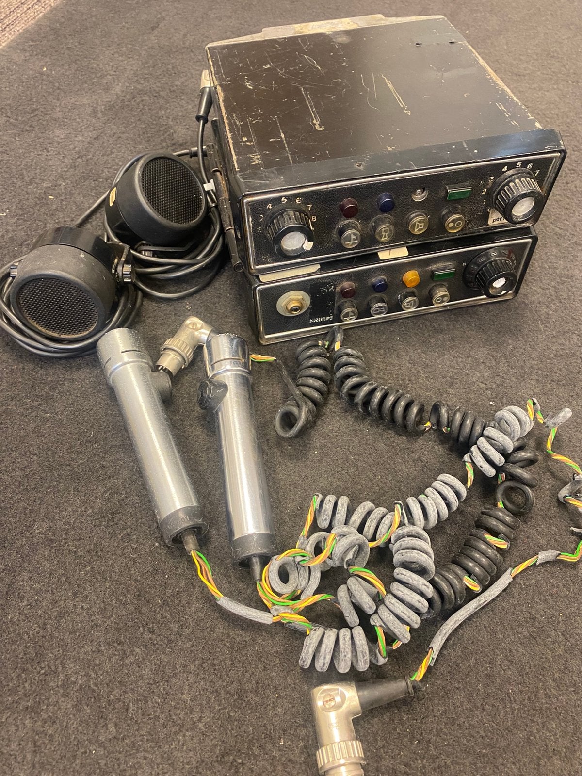2 maal Philips Lotus mobilofoons vintage, Telecommunicatie, Zenders en Ontvangers, Ophalen of Verzenden, Niet werkend, Zender en Ontvanger