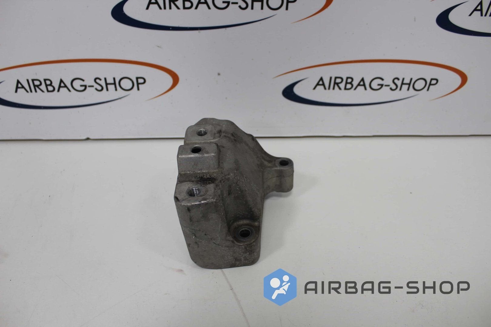 VW / Audi Versnellingsbaksteun 1K0199117F, Auto-onderdelen, Gebruikt, -, Volkswagen, -
