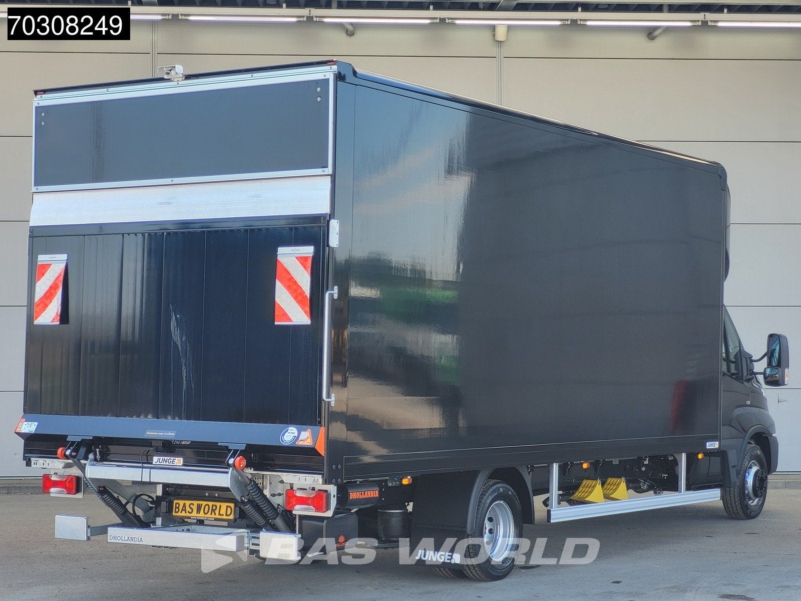 Iveco Daily 72C21 3.0L Automaat Laadklep Dubbellucht 210PK B, Auto's, Stof, Euro 6, 4 cilinders, Iveco