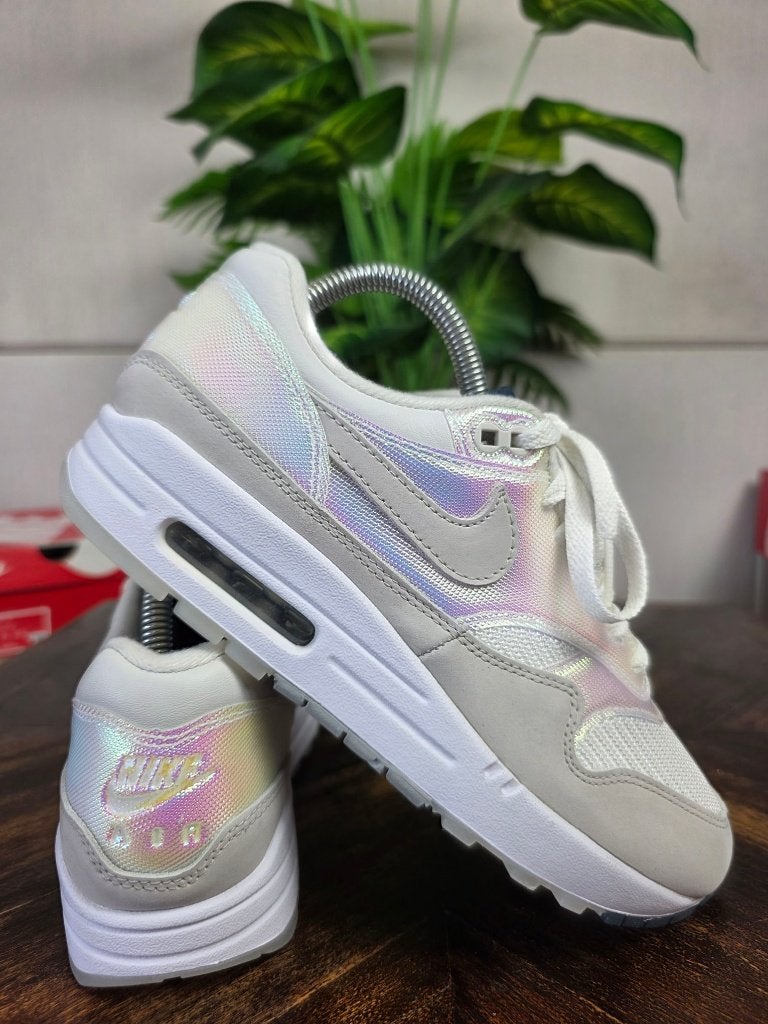 Nike Air Max 1 La Ville Lumière maat 40,5, Wit, Nike, Ophalen of Verzenden, Nike