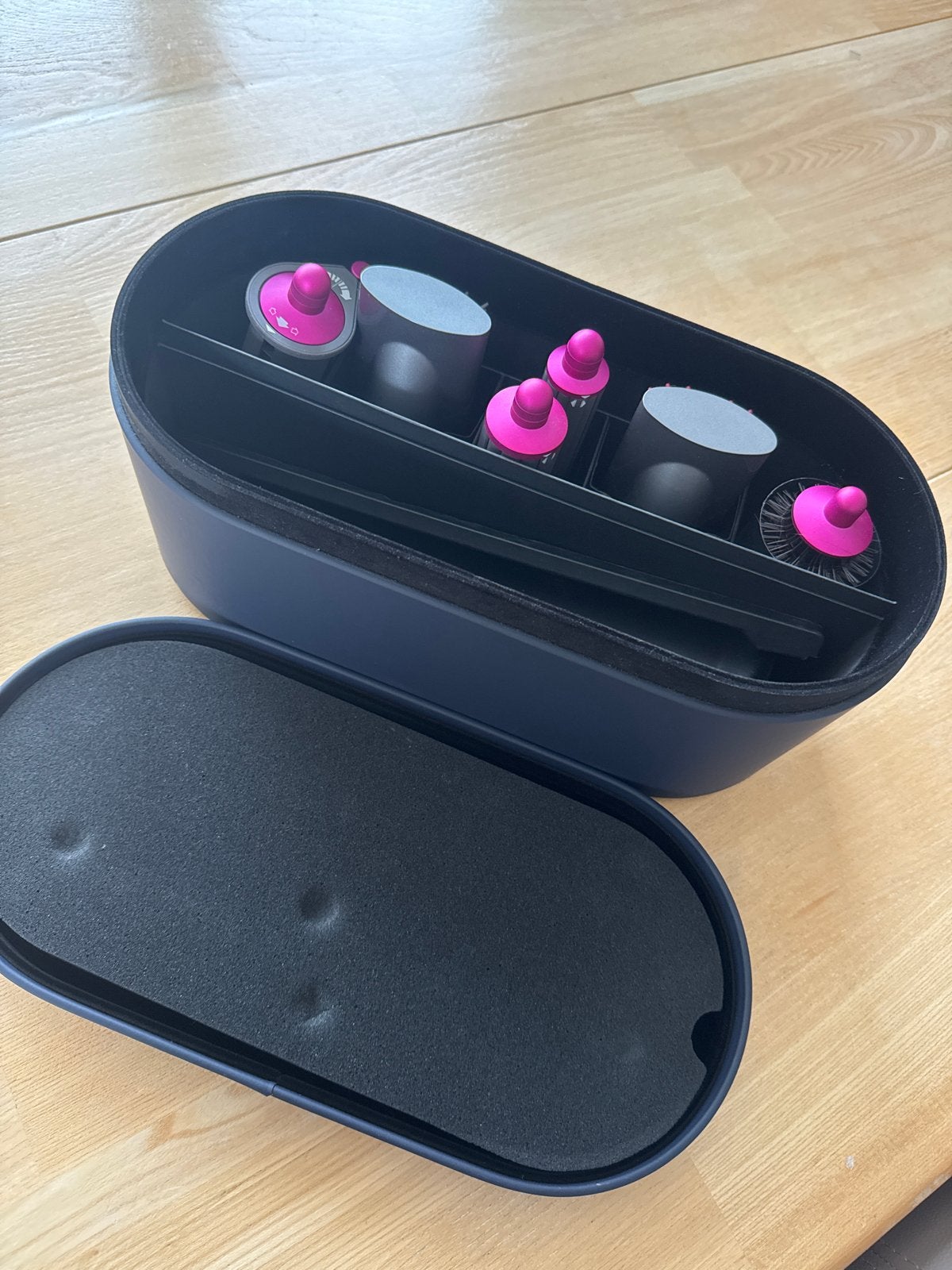 Dyson Airwrap accessoires met opbergdoos, Witgoed en Apparatuur, Ophalen of Verzenden, Zo goed als nieuw, Haarverzorging